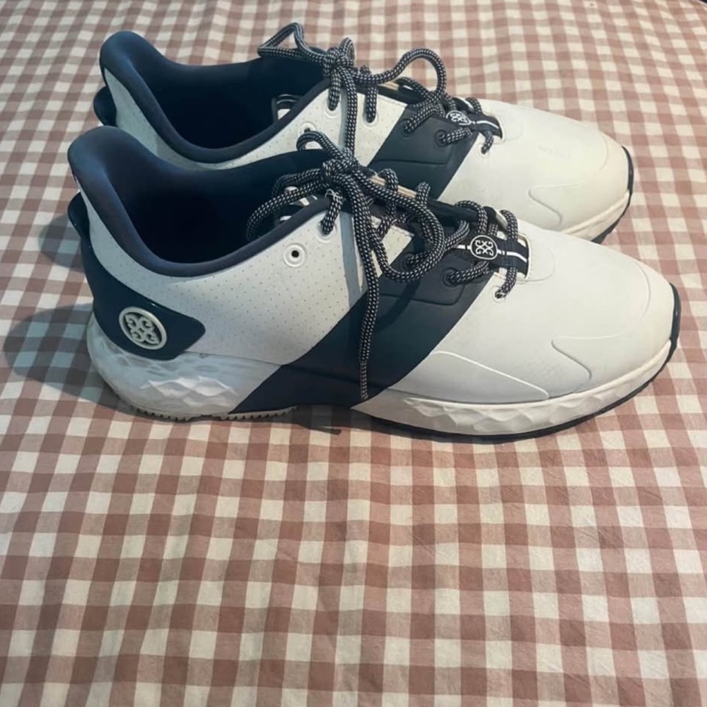 G/FORE WOMENS  White and Navy Golf Shoes Size 11